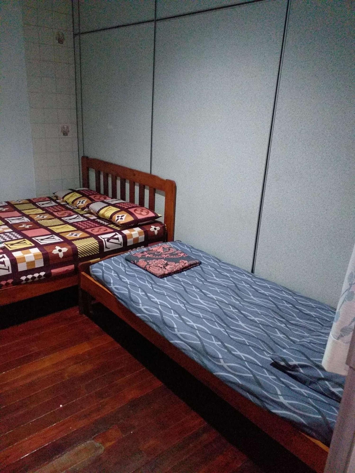 Discovery Youth Hostel Malacca Екстериор снимка