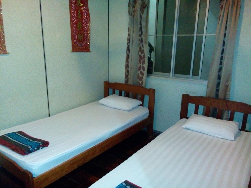 Discovery Youth Hostel Malacca Екстериор снимка