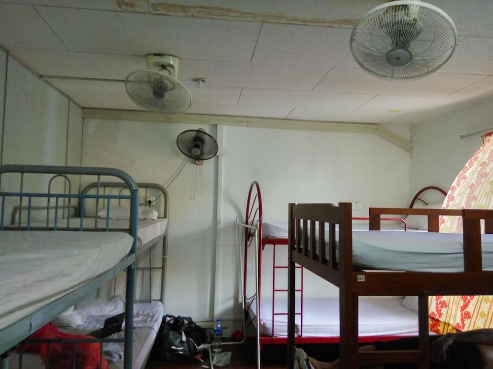 Discovery Youth Hostel Malacca Екстериор снимка