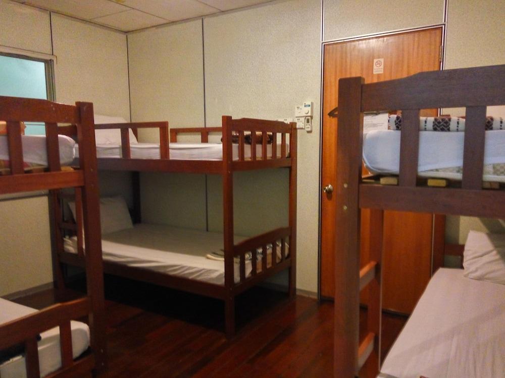 Discovery Youth Hostel Malacca Екстериор снимка